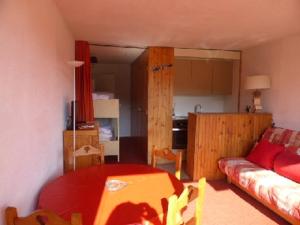 LES Herbelaines 212