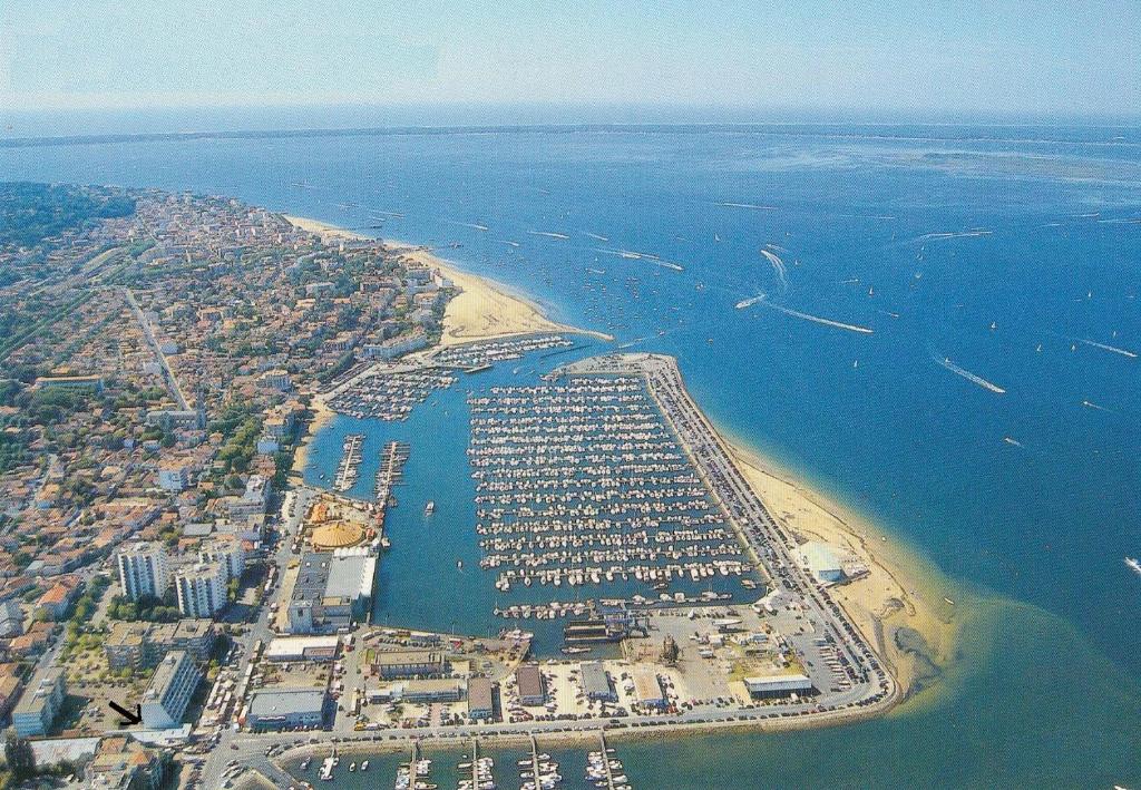 les Huniers Appt 1er étage 14 Quai du Capitaine Allègre, 33120 Arcachon
