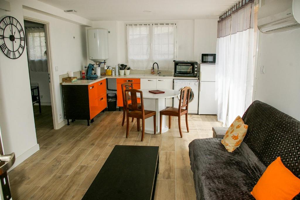 Appartement les idées d'Emilie 72 Rue Gounod Prolongée 11100 Narbonne