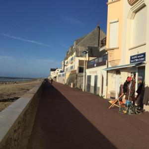 LES ILES VUE SUR MER