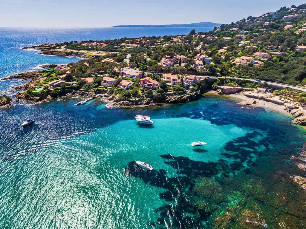 les issambres, appt 4 personnes, vue mer golf st tropez Avenue du Ponant 326, résidence belle vue, 83380 Roquebrune-sur Argens