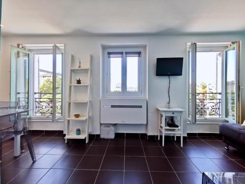 Les jardins de la coulée verte by Booking Guys