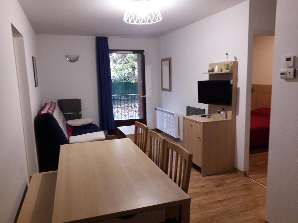 Appartement LES JARDINS DE RAMEL 006 - Rez-de-chaussée 1 Boulevard Amédée Fontan 31110 Luchon