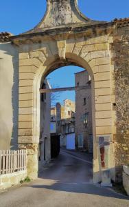 LES JARRES BLEUES