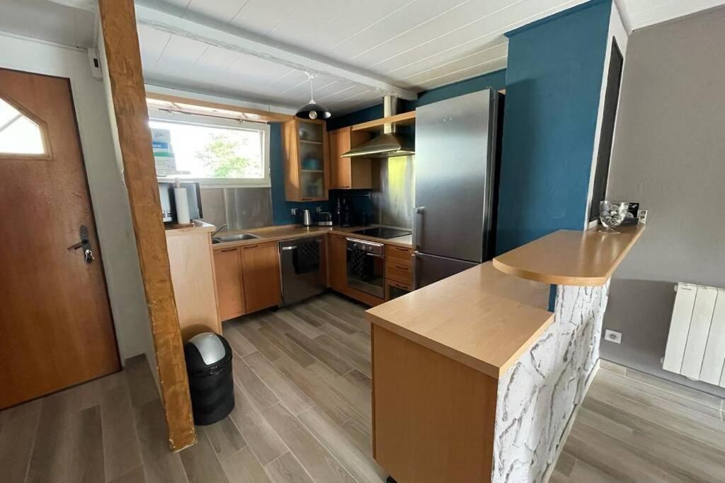 Appartement Les lauriers - T3 idéalement situé wifi parking 70 Avenue de Genève 74200 Thonon-les-Bains