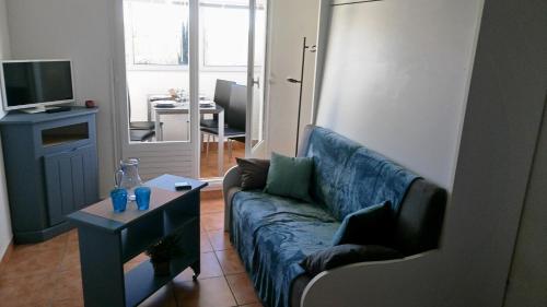 Les Locations de Lara III - T2 - 2 lits doubles Loggia Piscine Parking privatif