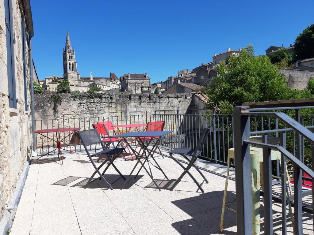 Appartement Les logis des Vignobles Sainte Emilion en Duplex n 3 avec terrasse Rue Vergnaud 33330 Saint-Émilion