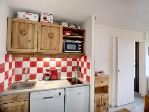 Appartement Les Menuires, 2 pièces, 4 personnes - FR-1-178-317 Les Menuires france