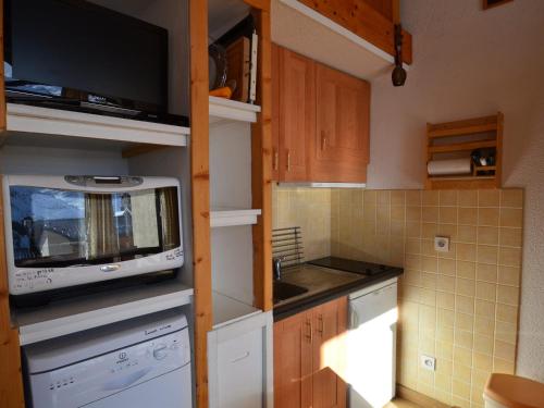 Appartement Les Menuires, 2 pièces, 4 personnes - FR-1-452-353 Les Menuires france