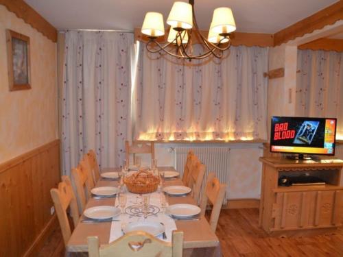 Appartement Appartement Les Menuires, 2 pièces, 6 personnes - FR-1-452-123 Croisette -  - La Croisette Les Menuires