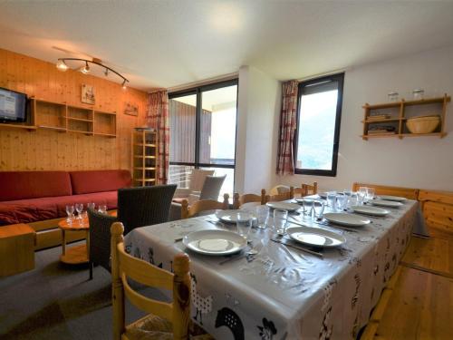 Appartement Appartement Les Menuires, 3 pièces, 10 personnes - FR-1-452-239 Reberty 1850  REBERTY Les Menuires