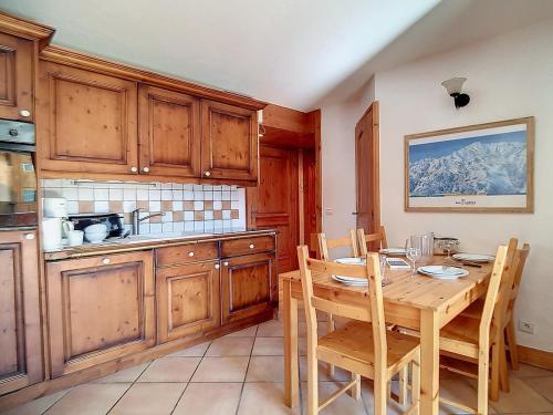 Appartement Les Menuires, 3 pièces, 6 personnes - FR-1-344-813 Les Menuires france