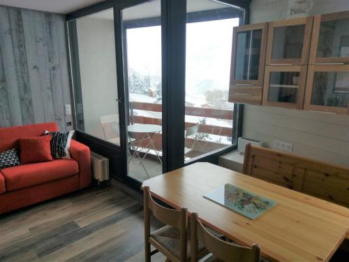 Appartement Les Menuires, 3 pièces, 6 personnes - FR-1-574-24 Les Menuires france