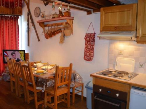 Appartement Les Menuires, 3 pièces, 8 personnes - FR-1-452-238 Les Menuires france