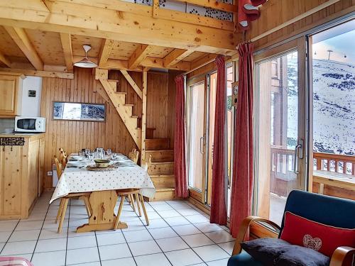 Appartement Appartement Les Menuires, 4 pièces, 8 personnes - FR-1-344-729 REBERTY 2000 23 Route de Reberty Les Menuires