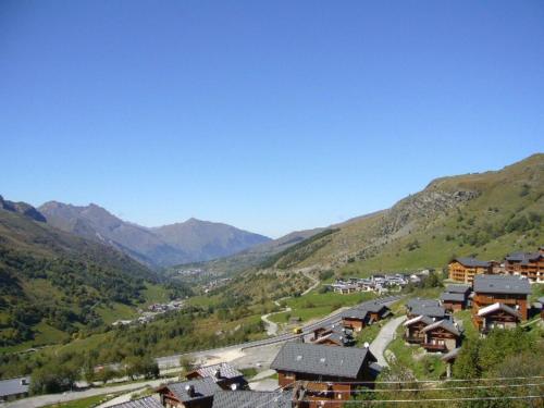 Les Menuires skis aux pieds