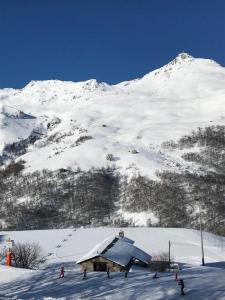 Les menuires - skis aux pieds