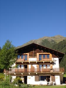 Appartement Les Myosotis Chalet Les Pauses LE PLANAY 73270 Arêches Rhône-Alpes