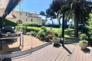 Appartement Les Myrtes Plage & Jardin-Terrasses bord de mer Rez de chaussée 14 Avenue Alexandre Pascal 06400 Cannes Provence-Alpes-Côte d\'Azur