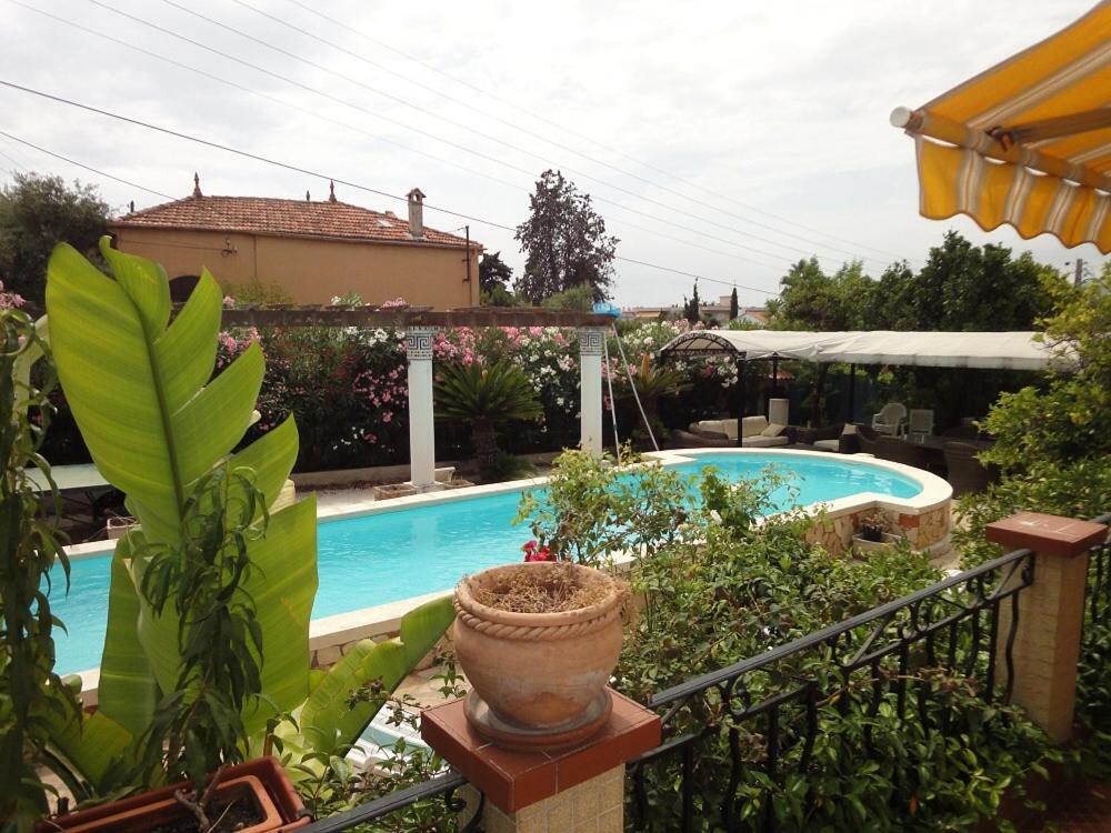 Appartement Les Oliviers 9 AVENUE DES OLIVIERS 06160 Antibes