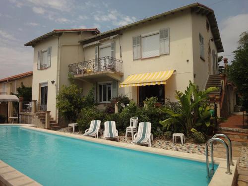 Appartement Les Oliviers 9 AVENUE DES OLIVIERS 06160 Antibes Provence-Alpes-Côte d\'Azur