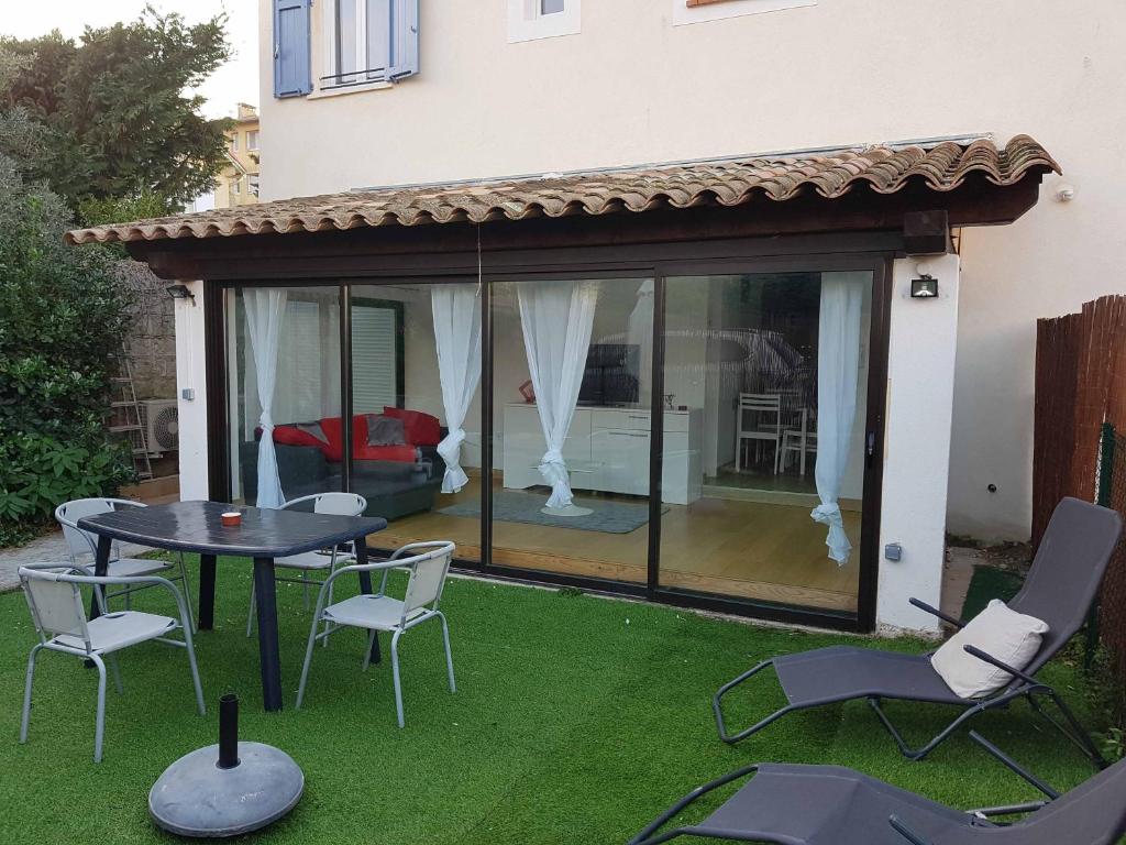 Appartement les orangers 19 rue Joseph Flory 06150 Cannes