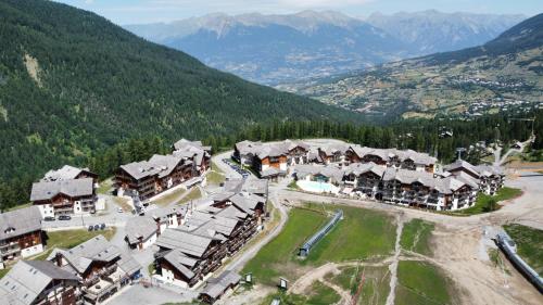 Les Orres 1800 Appartement vue exceptionnelle avec parking privatif