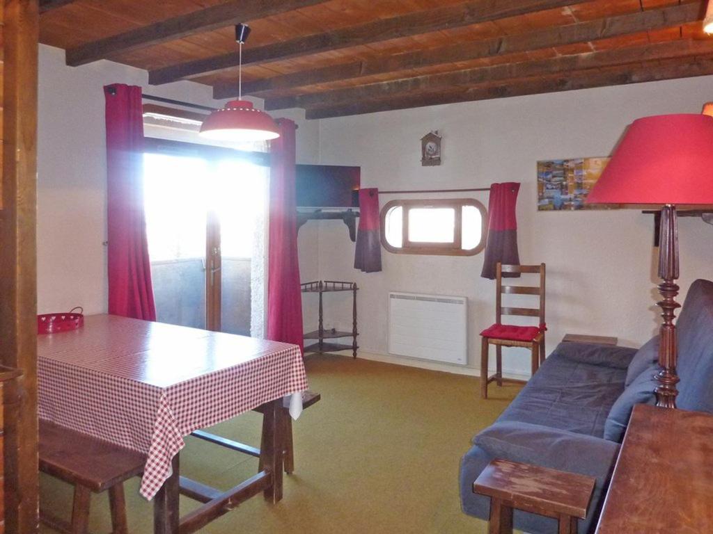 Appartement Appartement Les Orres, 2 pièces, 6 personnes - FR-1-322-204 Le Silhourais NÂ°56 - AllÃ©e Des Chamois -, 05200 Les Orres