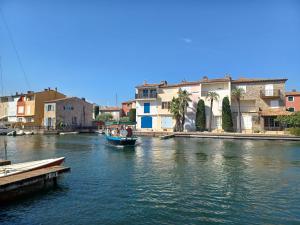 Les pieds dans l'eau