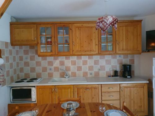 Les Pierres Blanches 2 pieces cosy et fonctionnel