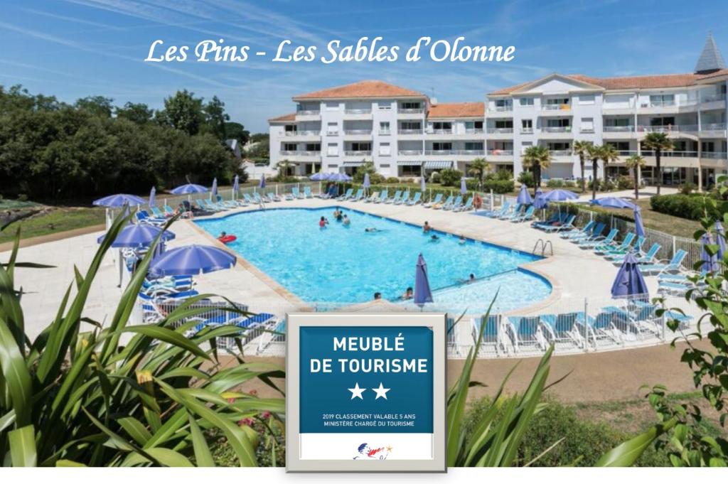 Appartement Les Pins - 3 pièces - Vue sur piscine - 600m mer - Les Sables d'Olonne Appartement 123, Bâtiment 1, 2ième étage 24 Rue de la Cité des Pins 85100 Les Sables dʼOlonne