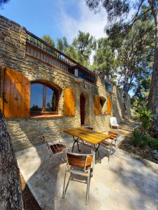 LES PINS