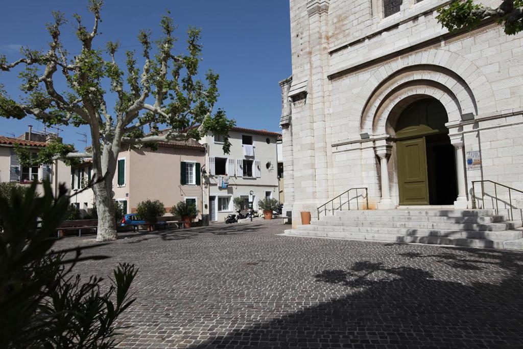 Les Platanes 27 Rue Docteur Séverin Icard, 13260 Cassis