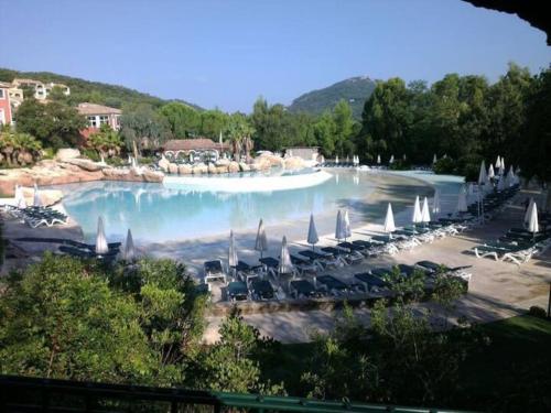 Les Restanques aperçu mer et jardin 4/5 pers