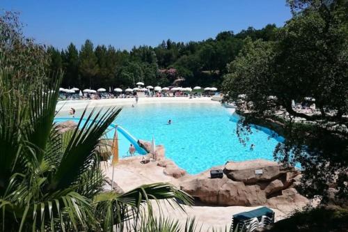 *Les Restanques vue mer et jardin 4033*