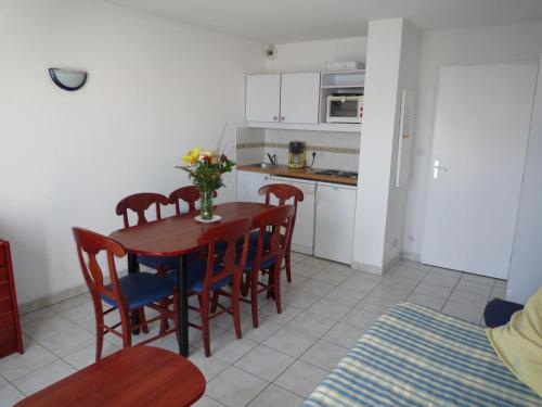 Appartement Les Sables-d'Olonne, 3 pièces, 6 personnes - FR-1-92-602 Les Sables dʼOlonne france