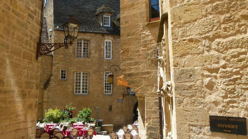 Les Toits de Sarlat 4 Rue de la Salamandre, 24200 Sarlat-la-Canéda