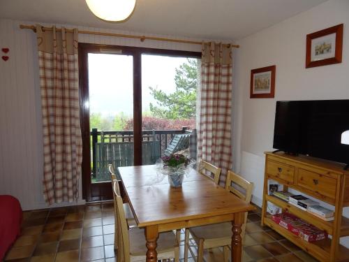 LES VIGNES N°6 : Très bel appartement tout équipé avec vue