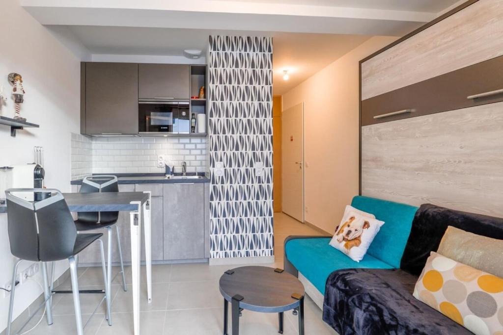 Les Voiles - appartement avec terrasse - plage à 50 m