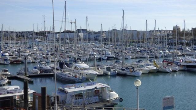 Les Voiles D'Olona, vue sur le port de plaisance Passage du Tapecul bat R et 2, 139 Marina 1, 85100 Les Sables dʼOlonne