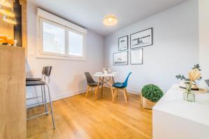 LESTANG #3 - Esprit sur les toits - 1 Chambre