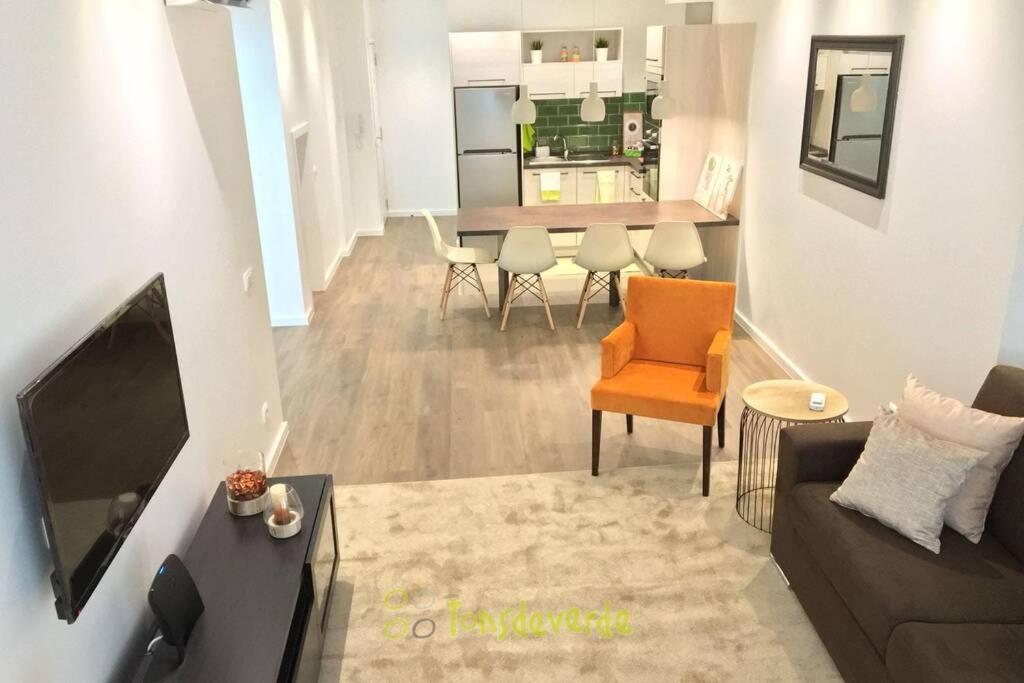 Liberty House - by TonsdeVerde Avenida da Liberdade, 4715-037 Braga