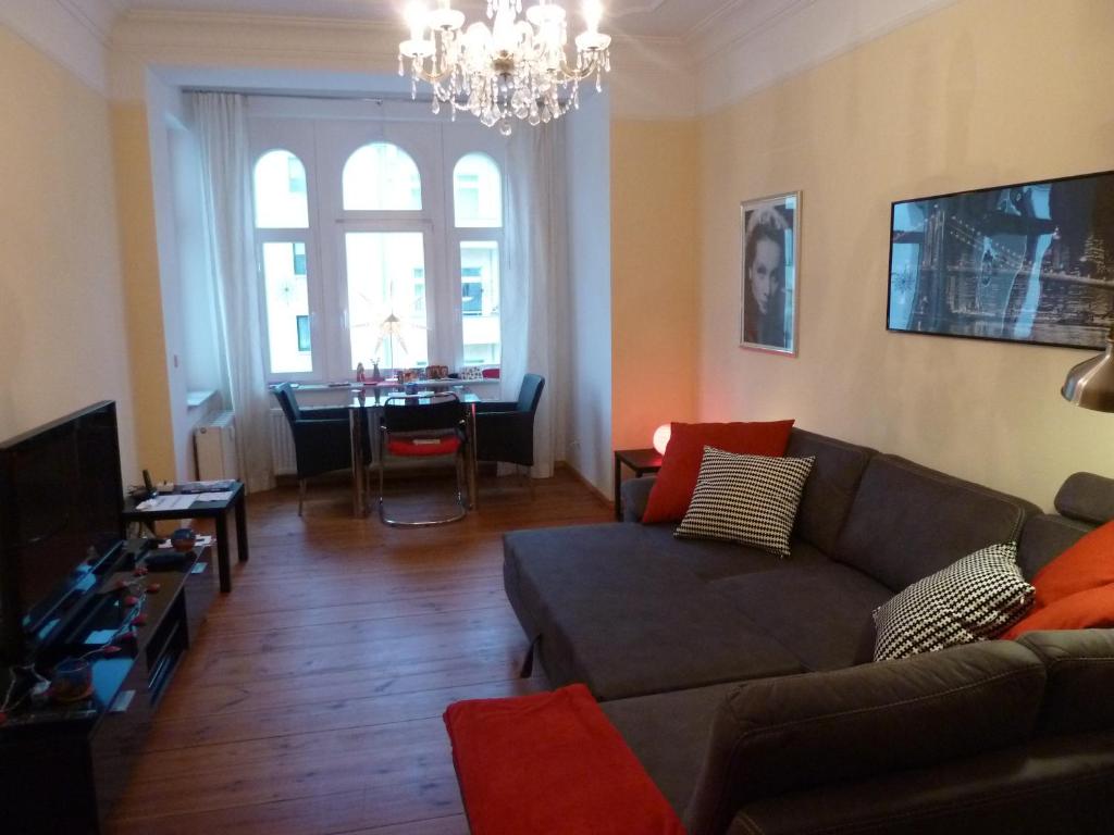 Appartement Lichtdurchflutetes Apartment Prenzlauerberg Gleimstrasse 15 Vorderhaus 3.Stock 10437 Berlin