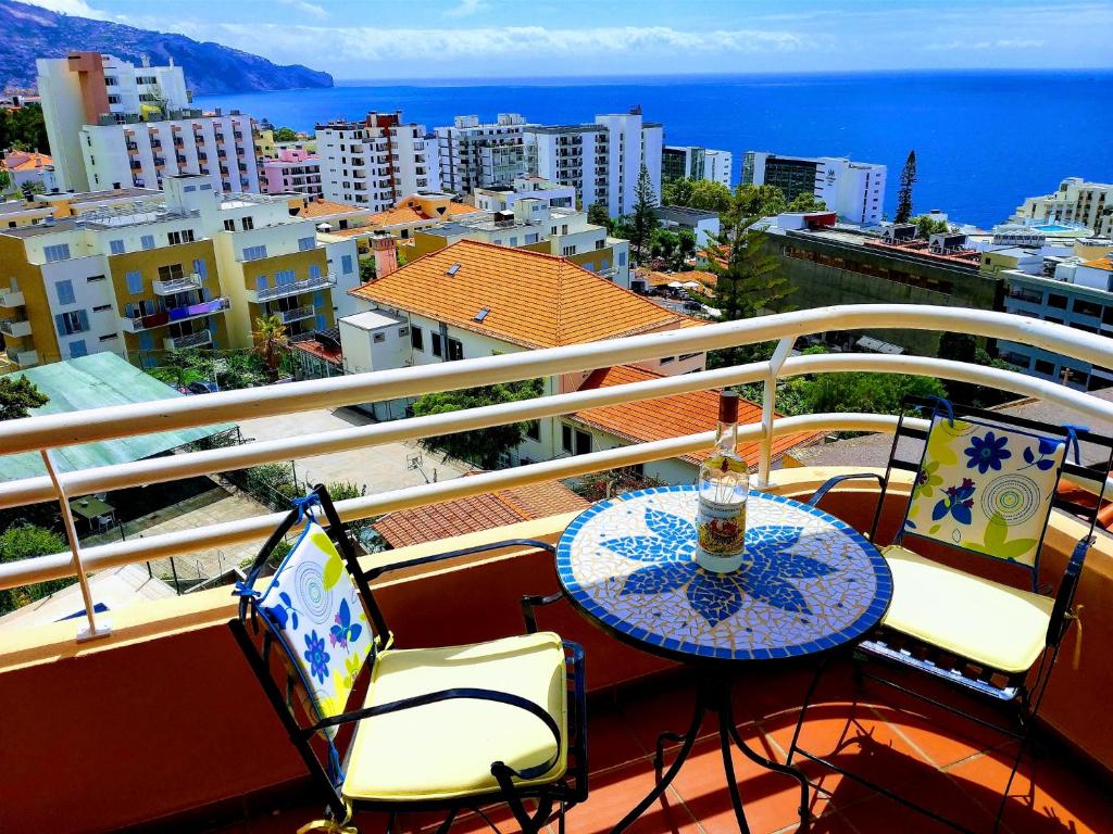 Appartement Lido Belissimo Rua Velha da Ajuda n.º 12 Edificio Colinas do Lido, BL 3- 5 - BA 9000-115 Funchal