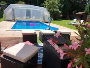 Lilly & Cie : jacuzzi - sauna -piscine