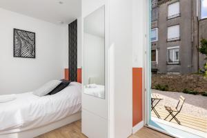 Limestra - Studio rénové avec terrasse privative en hypercentre lit simple