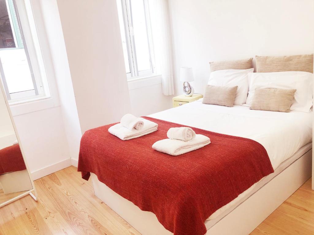 Lisbon Central Apartment with Terrace 20 Travessa do Meio do Forte First Floor, 1150-241 Lisbonne