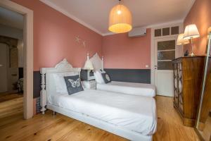 Lisbon Heart Apartments - Blue Apartment by LovelyStay