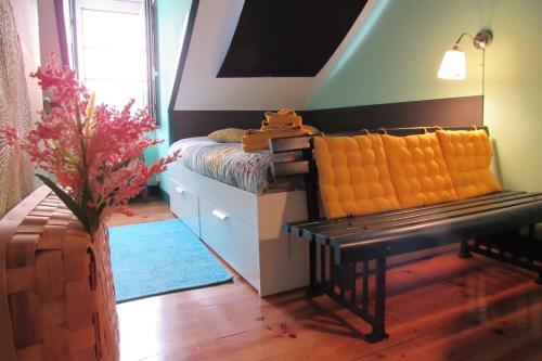 Lisbon Heart Apartments - Green Apartment by LovelyStay