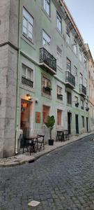 Lisbon Historical Center renewed apartment